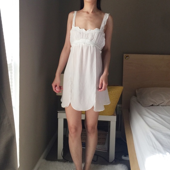 Flora Nikrooz Other - Flora Nikrooz X Saks Fifth Avenue Lace Nightgown